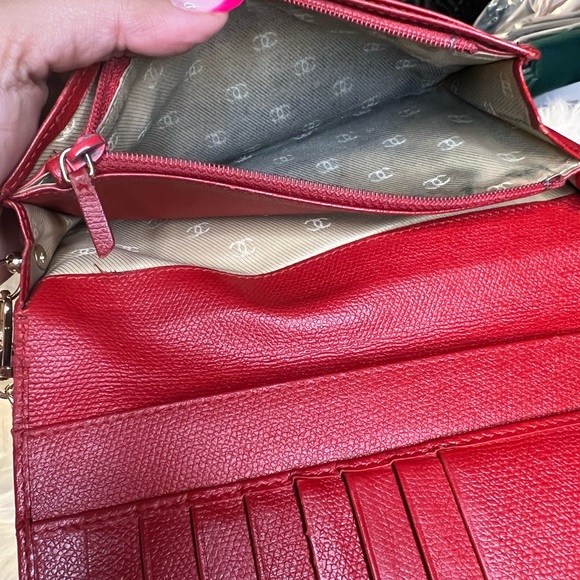 CHANEL RED CALFSKIN CROSSBODY WOC - Picture 8 of 9